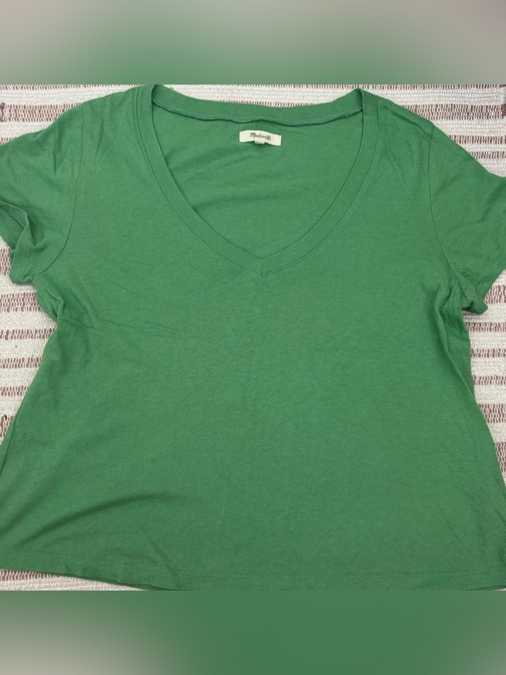 Madewell Women's Kelly Green V-Neck Short Sleeve Tee